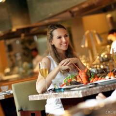 Отель InterContinental Residences Saigon гостиничный бар