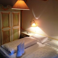 Hotel Aquila Nera - Schwarzer Adler Випитено комната для гостей фото 4