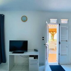 Studio in Schoelcher, with Enclosed Garden And Wifi - 500 M From the Beach in Schoelcher, France from 116$, photos, reviews - zenhotels.com guestroom