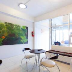 Отель Luna Guesthouse and Travel интерьер отеля