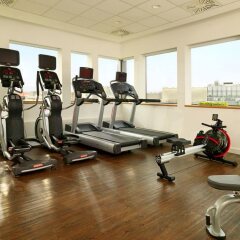 Отель Courtyard by Marriott Budapest City Center фитнесс-зал фото 2