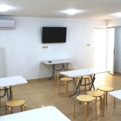 Гостиница Guesthouse Samburova 210 в Анапе отзывы, цены и фото номеров - забронировать гостиницу Guesthouse Samburova 210 онлайн Анапа помещение для мероприятий фото 2