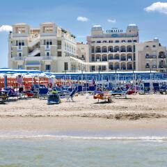 Hotel Corallo пляж