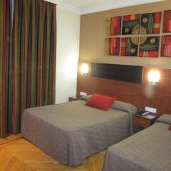 Отель Hostal Abadia Мадрид комната для гостей фото 2