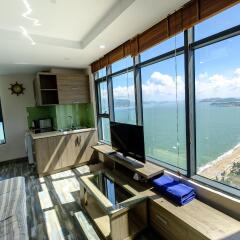 Апартаменты Sunrise Ocean View Apartment развлечения