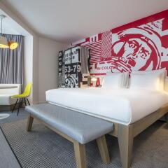 Отель Radisson Red Brussels Брюссель комната для гостей фото 4