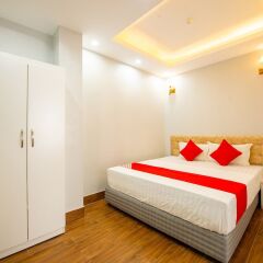 OYO 411 Van Nam Hotel Ханой