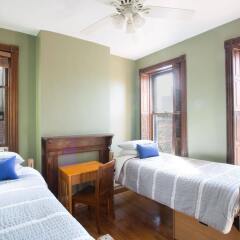 Отель Found Places Capitol Hill Bed & Breakfast комната для гостей фото 4