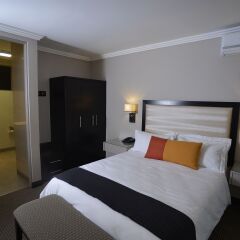 Regent Select Hotel Габороне комната для гостей фото 2