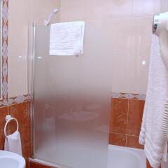 Отель Hostal Los Montes ванная фото 2