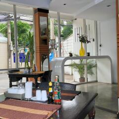 Отель S2S Boutique Resort Bangkok гостиничный бар