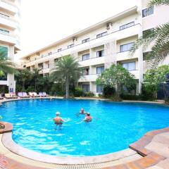 Отель Sea Breeze Jomtien Resort бассейн фото 3