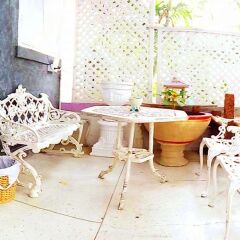 Отель FIRST 1 Boutique House at Sukhumvit 1