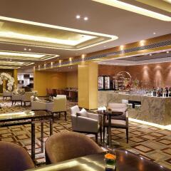 Отель Crowne Plaza Beijing Lido интерьер отеля