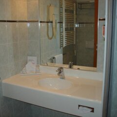 Hotel Cechie Praha ванная