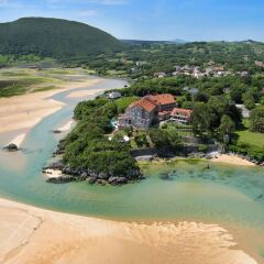 Отель Aparment in Isla, Cantabria 103630 by MO Rentals Испания, Арнуэро - отзывы, цены и фото номеров - забронировать отель Aparment in Isla, Cantabria 103630 by MO Rentals онлайн пляж фото 2