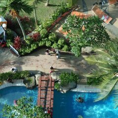 Отель Rainbow Paradise Beach Resort Малайзия, Пенанг - 1 отзыв об отеле, цены и фото номеров - забронировать отель Rainbow Paradise Beach Resort онлайн бассейн фото 3