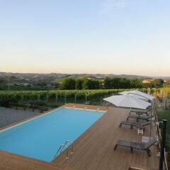 Отель B&B La Gibiana Костиглиоле-д'Асти бассейн