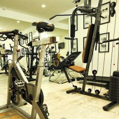 Отель Sugar Palm Grand Hillside фитнесс-зал