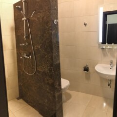 Гостиница Non-stop hotel Украина, Борисполь - 1 отзыв об отеле, цены и фото номеров - забронировать гостиницу Non-stop hotel онлайн ванная