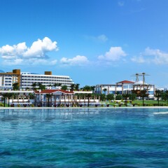 Отель Aquasis Deluxe Resort & Spa - All Inclusive бассейн