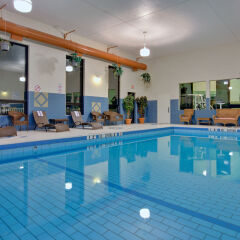 Отель Holiday Inn Express & Suites Charlottetown с домашними животными