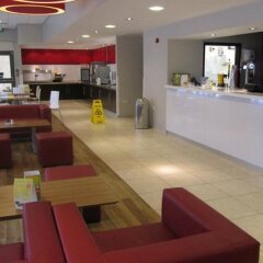 Отель Travelodge Liverpool Central Exchange Street интерьер отеля