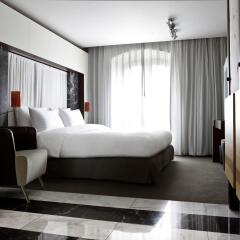 Отель Sofitel Berlin Gendarmenmarkt комната для гостей фото 3