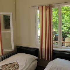 Отель Lyova & Sons B&B комната для гостей фото 3