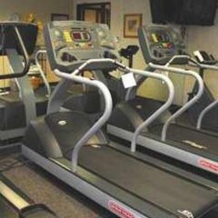 Отель Hampton Inn Columbus-International Airport США, Колумбус - отзывы, цены и фото номеров - забронировать отель Hampton Inn Columbus-International Airport онлайн фитнесс-зал фото 3