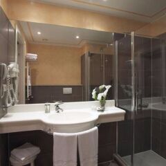 Отель Savoia Hotel Regency Италия, Болонья - 1 отзыв об отеле, цены и фото номеров - забронировать отель Savoia Hotel Regency онлайн ванная