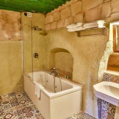 Satrapia Boutique Hotel Kapadokya Турция, Ургуп - отзывы, цены и фото номеров - забронировать отель Satrapia Boutique Hotel Kapadokya онлайн ванная