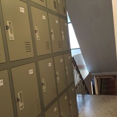 Room Bangkok - Hostel Бангкок сейф в номере