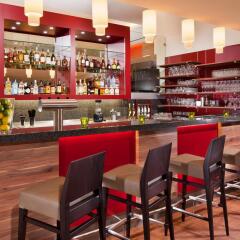 Отель Four Points By Sheraton Munich Central Германия, Мюнхен - отзывы, цены и фото номеров - забронировать отель Four Points By Sheraton Munich Central онлайн гостиничный бар