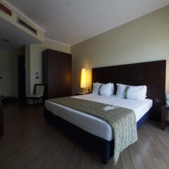 Отель Holiday Inn Turin Corso Francia Италия, Турин - отзывы, цены и фото номеров - забронировать отель Holiday Inn Turin Corso Francia онлайн комната для гостей фото 4