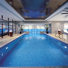 Отель Shangri La Hotel Dubai ОАЭ, Дубай - 1 отзыв об отеле, цены и фото номеров - забронировать отель Shangri La Hotel Dubai онлайн бассейн фото 3