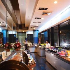 Отель Baiyoke Suite Бангкок питание