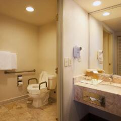 Отель Holiday Inn Puebla La Noria ванная