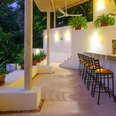 Hotel Ixzi Plus гостиничный бар