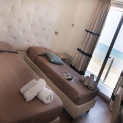Отель Riviera Mare Beach Life Hotel Италия, Римини - 8 отзывов об отеле, цены и фото номеров - забронировать отель Riviera Mare Beach Life Hotel онлайн комната для гостей фото 4