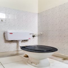 OYO 17168 Hz Lodge in Hyderabad, India from 39$, photos, reviews - zenhotels.com bathroom