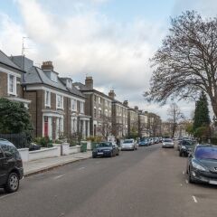Отель Bright Family Home in Primrose Hill Великобритания, Лондон - отзывы, цены и фото номеров - забронировать отель Bright Family Home in Primrose Hill онлайн парковка