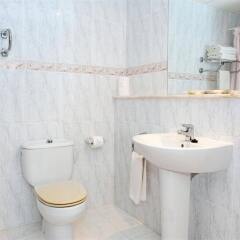 Отель Apartamentos Sol Romantica ванная фото 2