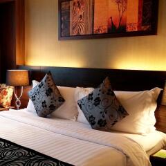Peninsula Excelsior Hotel 4* Улучшенный номер с различными типами кроватей фото 6