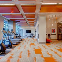 Отель Global Luxury Suites at Woodmont Triangle South США, Бетесда - отзывы, цены и фото номеров - забронировать отель Global Luxury Suites at Woodmont Triangle South онлайн фитнесс-зал фото 4