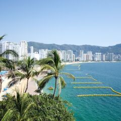 Отель Holiday Inn Resort Acapulco пляж фото 2