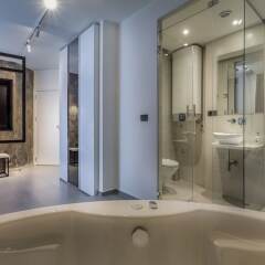 Отель Level Luxury Suites ванная фото 2