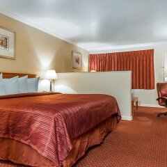 Отель Quality Inn & Suites Гилрой комната для гостей фото 4