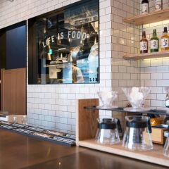 THE LIFE hostel & bar lounge Хаката гостиничный бар