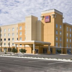 Отель Comfort Suites Lake City Лейк-Сити парковка